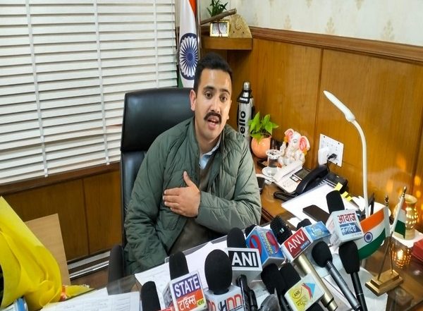India News | Himachal Minister Vikramaditya Singh Chairs Meeting to Review Development Works