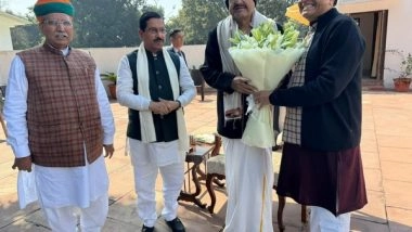 India News | Union Ministers, BJP Chief Call on Venkaiah Naidu, Congratulate Him on Being Conferred Padma Vibhushan