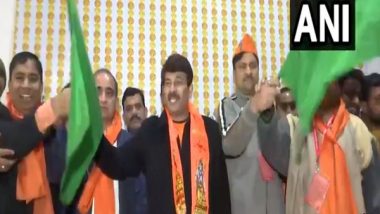 India News | Delhi: BJP MP Manoj Tiwari Flags off Special Train from Old Delhi Railway Station to Ayodhya Dham