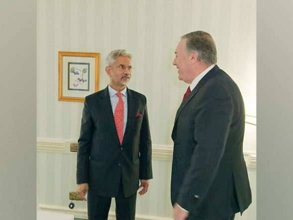 World News | EAM Jaishankar, Former US State Secy Mike Pompeo Exchange Views on Contemporary Politics - Vimarsana News
