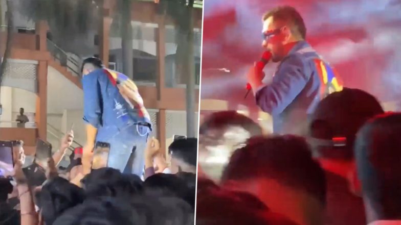 Aditya Narayan Tosses Fan’s Phone in Anger During Bhilai Concert (Watch Viral Video)