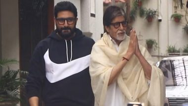 Amitabh Bachchan Steps Out With Son Abhishek to Greet Fans Outside Jalsa Residence (View Pic)