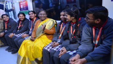 President Droupadi Murmu Takes Ride on Delhi Metro, Interacts With Children (See Pics and Video)