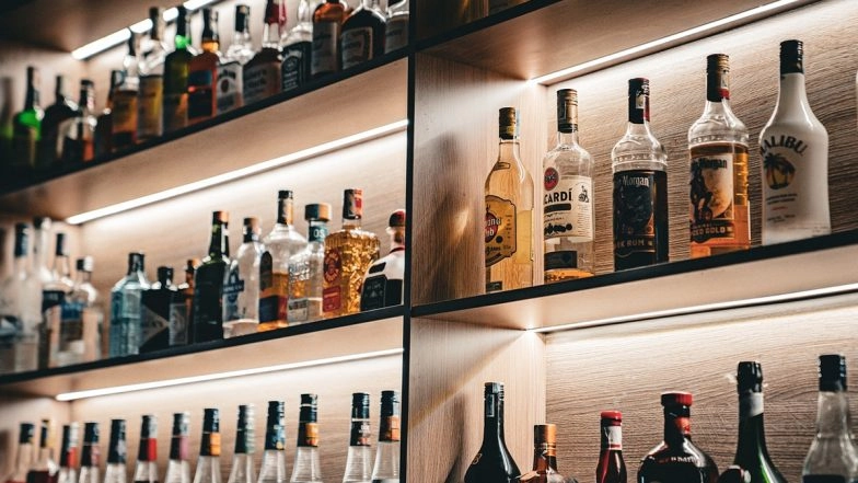 Dry Day in Delhi on February 24 for Guru Ravidas Jayanti 2024: Sale of Alcohol Prohibited in Liquor Shops and Restaurants