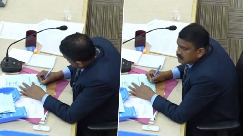 Chandigarh Mayor Elections: AAP Presents 'Proof' of Ballot Paper Tampering by BJP After SC Rebukes Presiding Officer (Watch Video)