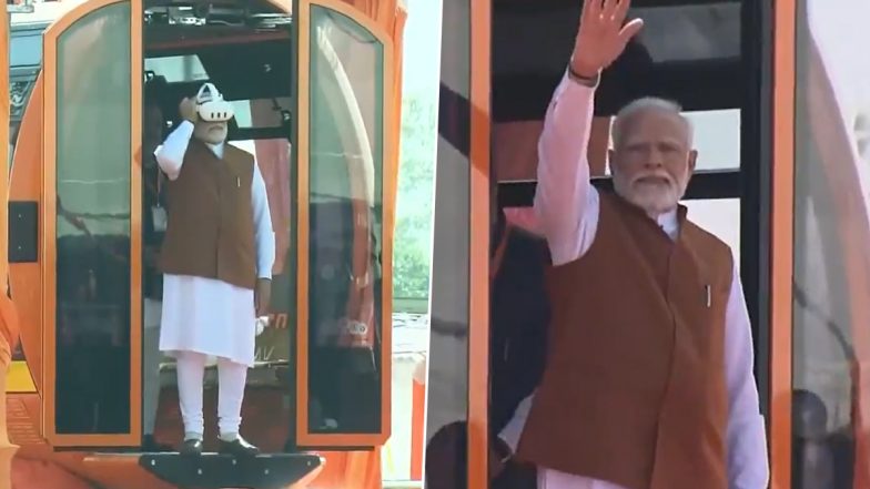 PM Narendra Modi Inspects Kashi Ropeway in Varanasi Using Virtual Reality Headset, Video Surfaces