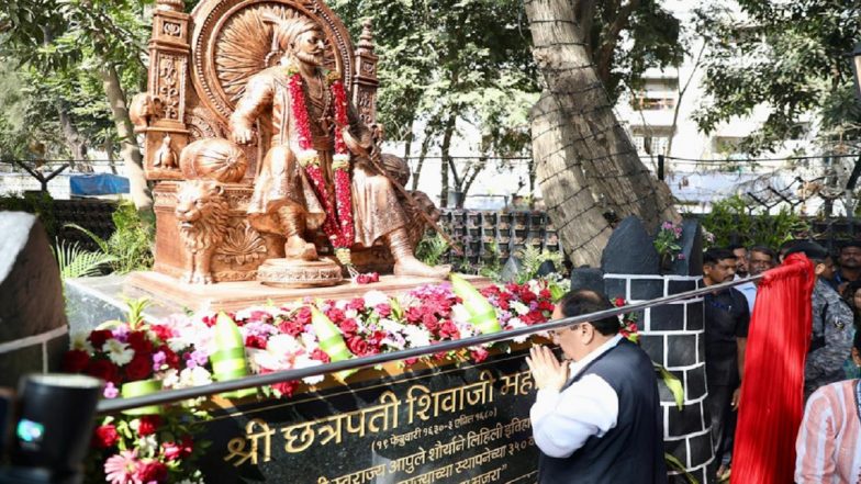 Mumbai: BJP President JP Nadda Unveils Chhatrapati Shivaji Maharaj's Statue in Girgaon (See Pics)