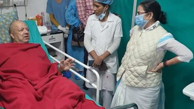 Kabir Suman Hospitalised With Respiratory Distress; CM Mamata Banerjee Visits Medical College Hospital in Kolkata to Check on Singer's Health (Watch Video)