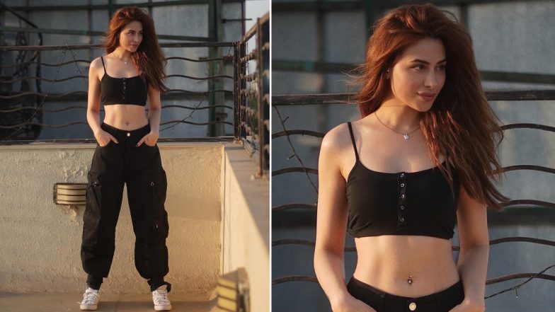 Mahira Sharma’s Sizzles in a Cropped Black Top and Baggy Cargos (View Pics and Video)