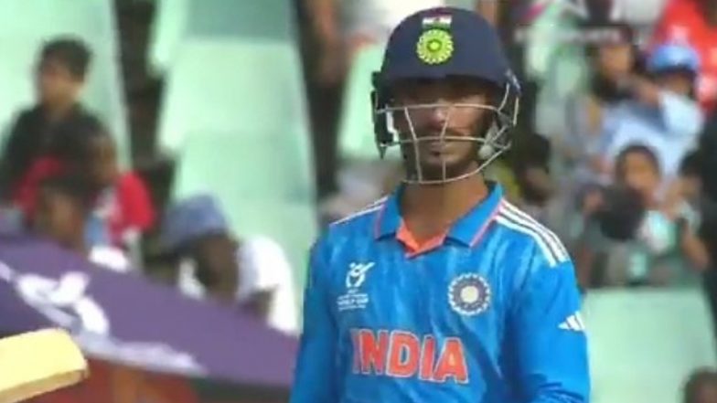 ‘Haarenge Par Seekh Ke Jayenge…’ Stump Mic Catches Fast Bowler Naman Tiwari’s Message to Murugan Abhishek During India’s Defeat in U19 World Cup 2024 Final, Video Goes Viral