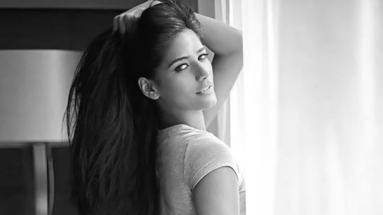 Poonam Pandey Dies at 32: Munawar Faruqui, Karan Kundrra, Daisy Shah, Karanvir Bohra, and Other Celebs Mourn Sad Demise of Model-cum-Actress