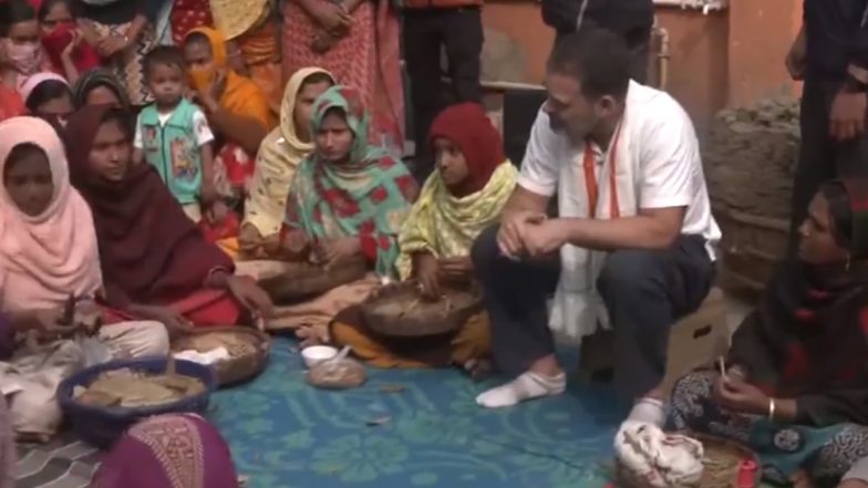 West Bengal: Rahul Gandhi Interacts With 'Beedi' Workers As Congress' Bharat Jodo Nyay Yatra Reaches Murshidabad (Watch Video)