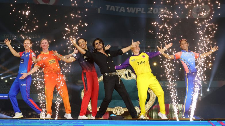 Shah Rukh Khan Strikes Iconic Pose With WPL 2024 Team Captains, Steals the Spotlight at Women’s Premier League Season 2 Opening Ceremony