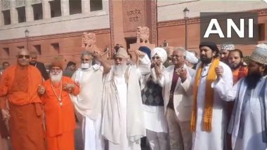 Sabka Saath, Sabka Vikas: 25 Religious Leaders From Minority Communities Meet PM Narendra Modi in Parliament, Endorse His Leadership (Watch Videos)