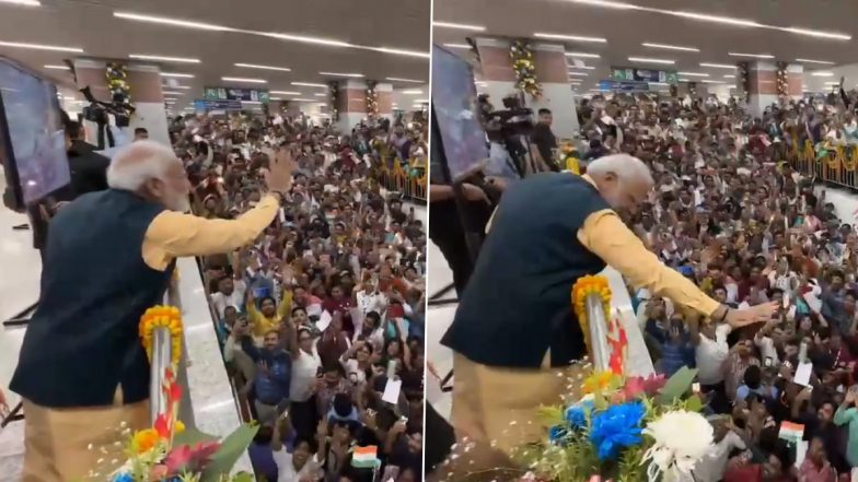 Modi Modi Chant in Kolkata: Prime Minister Narendra Modi Greets People During Kolkata Howrah Maidan-Esplanade Metro Inauguration As 'Jai Shri Ram' Slogans Reverberate (Watch Video)