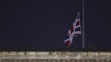 Union Flags Flying at Half-Mast Across UK? BBC on Standby for 'Imminent Announcement' From Royal Family? As Netizens Worry About King Charles III and Kate Middleton, Here's the Fact Check