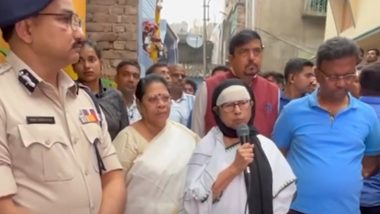 Kolkata Building Collapse: Two Dead After Under-Construction Building Collapses, CM Mamata Banerjee Visits Spot Ignoring Doctor's Advise of Bed Rest (Watch Videos)