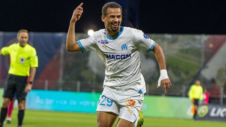 Ligue 1 2023–24: Buses Carrying Olympique De Marseille Fans Back From Clermont Pelted With Objects Thrown From a Bridge