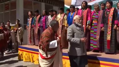 PM Modi Bhutan Visit: Bhutanese People Throng 45 km Stretch to Welcome Prime Minister Narendra Modi in Thimphu (Watch Videos)