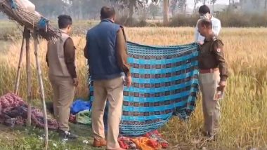 Uttar Pradesh: Woman Found Dead, Semi-Naked Body Recovered From Near Pond in Kushinagar District (Watch Video)