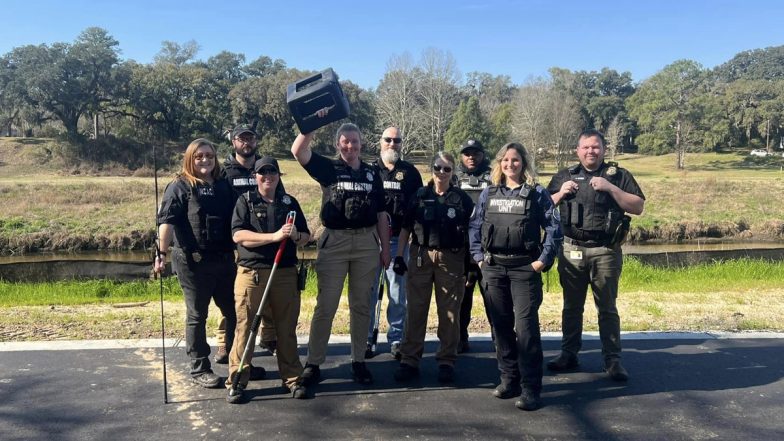 US: Cane Corso Dog With Box Stuck on its Head Finds Freedom After a Year in Alabama, Gets Adopted by Rescuer (See Pics)