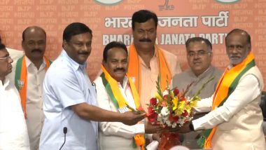 Telangana: Former BRS Leaders Godam Nagesh, Shanampudi Saidireddy and Seetaram Naik Join BJP in Delhi (Watch Video)