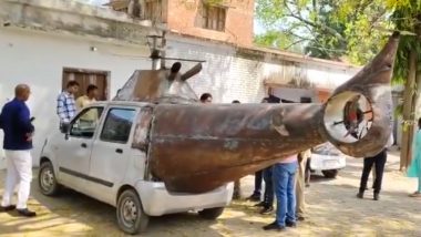 'Helicopter Car' in Uttar Pradesh: Brothers Turn Maruti Wagon R Into Helicopter in Ambedkar Nagar (Watch Video)