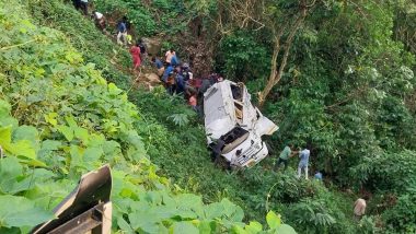 Adimali Road Accident: Three Die As Vehicle Carrying Tourists From Tamil Nadu Plunges Into Gorge in Kerala (See Pic)