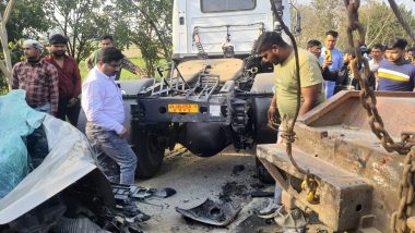 Uttar Pradesh Road Accident: Four Dead, Three Injured As Speeding Car Rams into Parked Truck in Bulandshahr (See Pics)