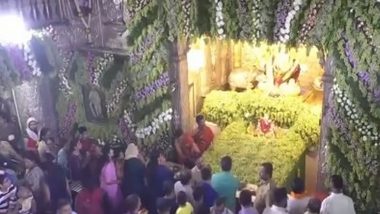 Holi 2024: 2,000 Kg of Grapes Used To Decorate Shreemant Dagdusheth Halwai Ganpati Temple in Pune on Occasion of Holi (Watch Video)