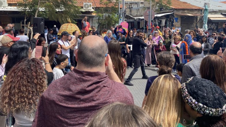 Israel: Over 2,000 People Celebrate Hindu Festival Holi and Jewish Festival Purim in Tel Aviv (See Pics)