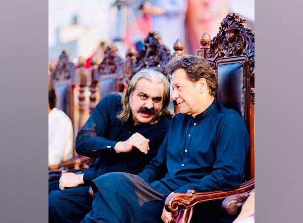 World News | Pakistan Tehreek-e-Insaf's Leader Elected as KP CM, Demands Justice for Imran Khan