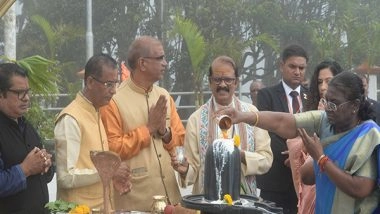 World News | President Murmu Performs 'Jalabhishek' at Mangalmurti Mahadev in Mauritius