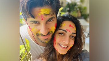 Holi 2024: Kiara Advani and Sidharth Malhotra Share Festive Selfie With Faces Smudged in Vibrant Colours! (View Pic)
