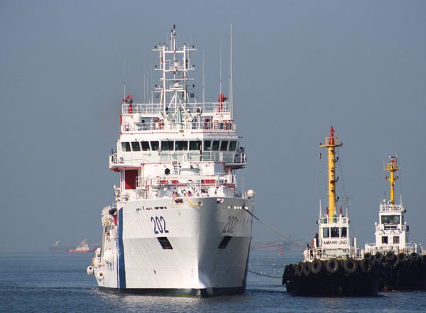 World News | Coast Guard Ship Samudra Paheredar on Overseas Deployment to ASEAN Nations, Arrives in Philippines