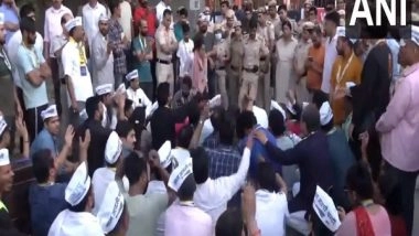 India News | Delhi: AAP Workers Stage Protest Outside Delhi's Mandawali Police Station over Pandav Nagar Rape Case