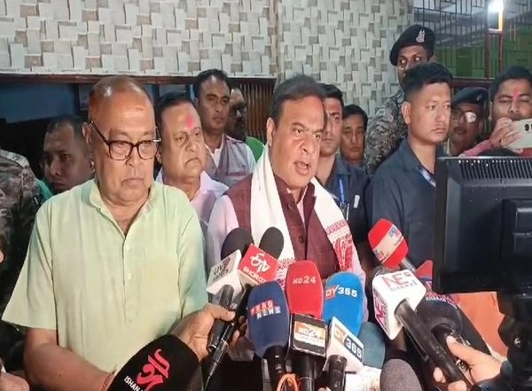 India News | 'Rahul Gandhi's Future is Dark, There Will Be No More Congress in Assam by 2026': CM Sarma