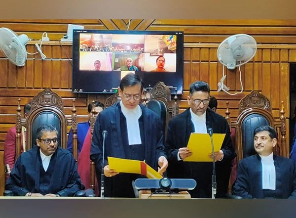 India News | Chief Justice Administers Oath of Office to Justice Md Yousuf Wani