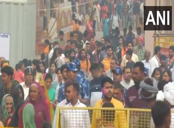 India News | Ayodhya: Devotees Flock to Ram Janmabhoomi Temple for Darshan on Holi