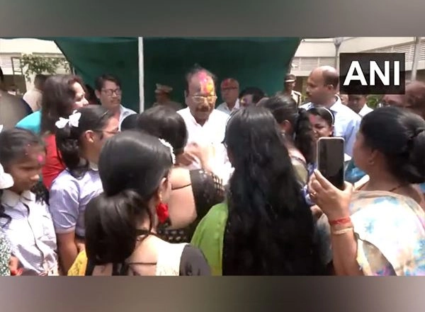 India News | Tripura Governor N. Indrasena Reddy Celebrates Holi at Raj Bhawan