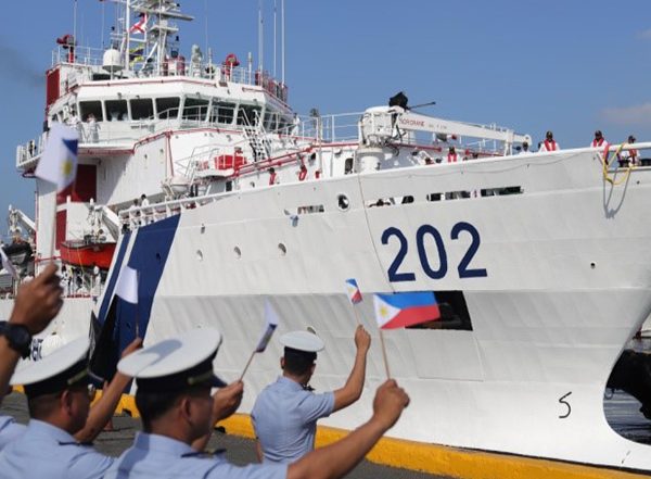 World News | Indian Coast Guard Ship Docks at Manila Port Amid Tensions in South China Sea