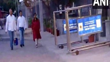 India News | Sunita Kejriwal Reaches ED Office to Meet CM Kejriwal