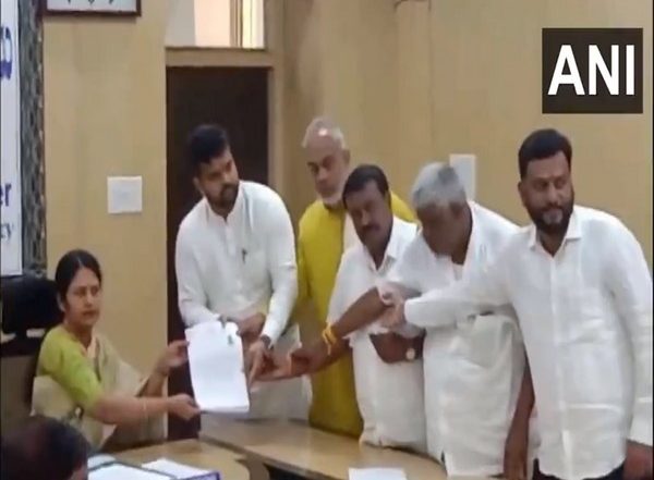 Hassan Lok Sabha Election 2024 Phase 2: JD(S) Leader Prajwal Revanna Files Nomination From Karnataka Seat