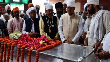 India News | Pushkar Singh Dhami Visits Nanakmatta Gurdwara, Pays Tribute to Kar Seva Pramukh