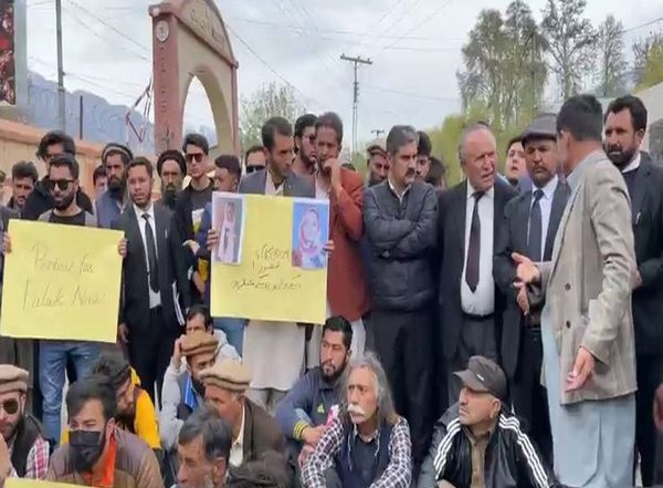 World News | Abduction Case of Minor Girl Gains Attention in Gilgit Baltistan, Protests Held at Several Locations