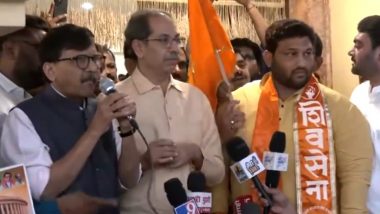 Chandrahar Patil Joins Shiv Sena UBT: Major Boost to Uddhav Thackeray Faction As Double Maharashtra Kesari Joins Party Ahead of Lok Sabha Election 2024 (Watch Video)