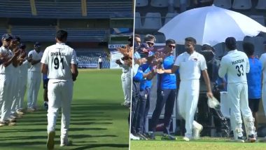 Dhawal Kulkarni Receives Guard of Honour From Teammates As He Plays His Last First-Class Game During Mumbai vs Vidarbha Ranji Trophy 2023–24 Final Match (Watch Video)