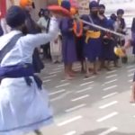‘Hola Mohalla’ Celebrations in Punjab: Youth Perform ‘Gatka’ Martial Arts at Anandpur Sahib Gurudwara in Roppnagar (Watch Video)