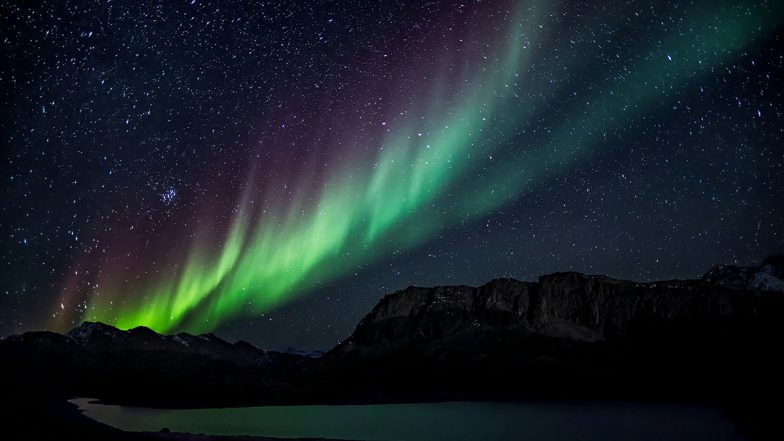 Northern Lights to be Visible Tonight? Know if Strong Solar Storm Will Display Aurora Borealis Over the Northern Hemisphere Again