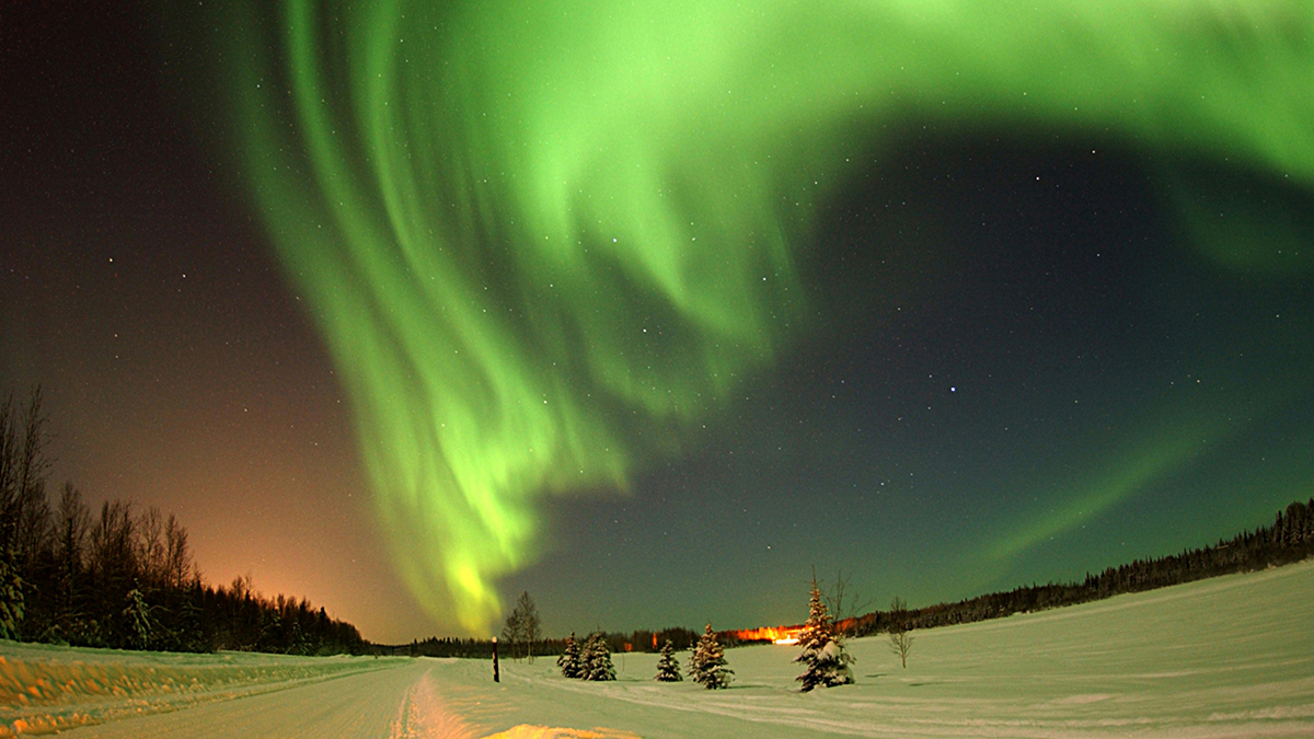 Severe solar storm creates dazzling auroras farther south - The